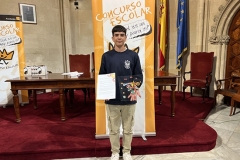 El ganador de Baleares 2022-23 mostrando su trabajo