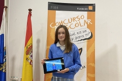 La ganadora de Cantabria 2021, mostrando su trabajo